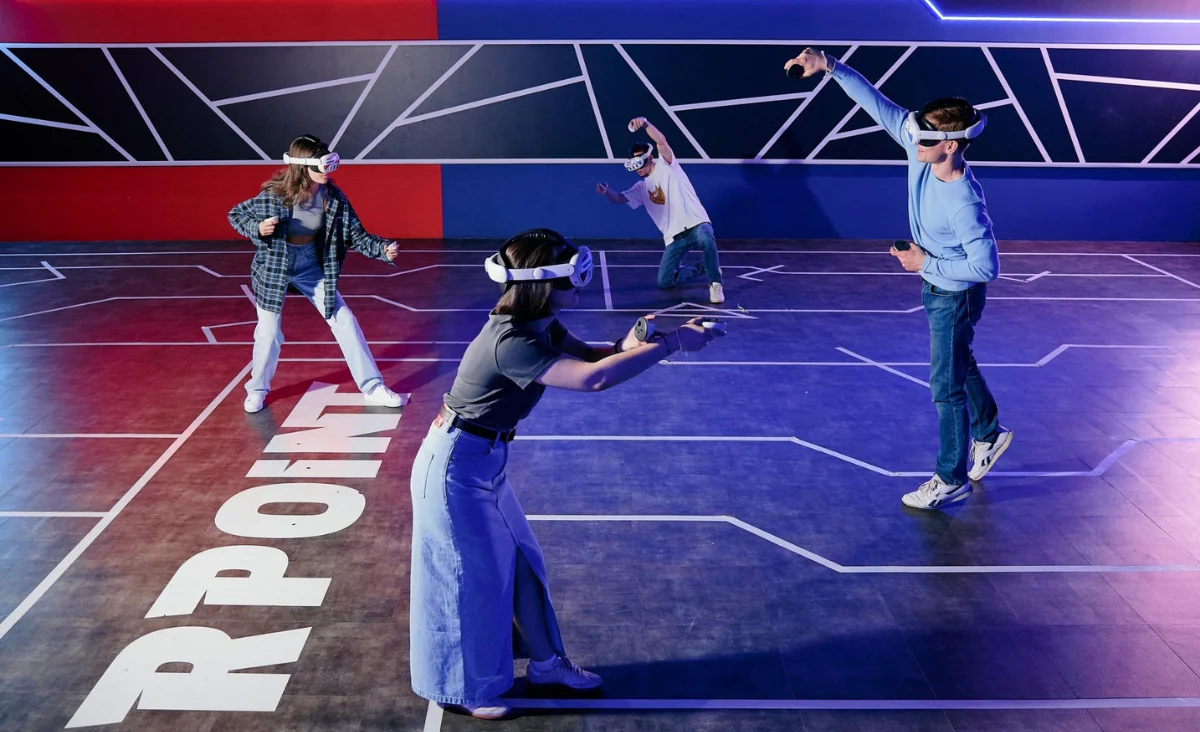 VR Point ist ein Virtual-Reality-Arcade im Herzen Londons, ideal für Abenteuer mit bis zu 4 Personen. Spaß & Action im Virtual Reality Park Varpoint (für 10 Personen)