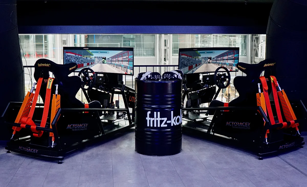 Rennsimulator im Varpoint VR-Park: Erleben Sie spannende Abenteuer in einer realistischen virtuellen Welt.