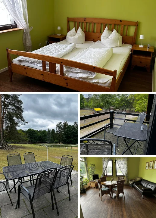 Ferienwohnung mit grün gestrichenen Wänden zeigt Schlafzimmer mit Holzbett und weißen Bettdecken, Wohnzimmer mit Esstisch und Ledersofa, Balkon mit Tisch und Stühlen sowie Terrasse mit Gartentisch und Stühlen vor Waldkulisse